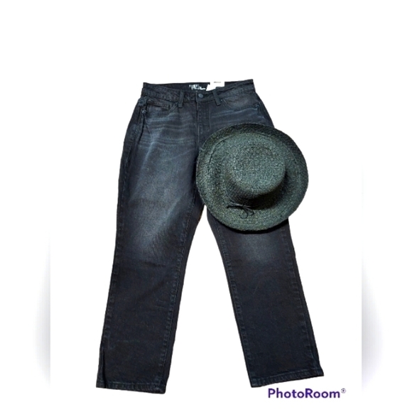 Time and Tru NWT BLACK JEANS SIZE 10 and Swim & Sand hat - Picture 1 of 15